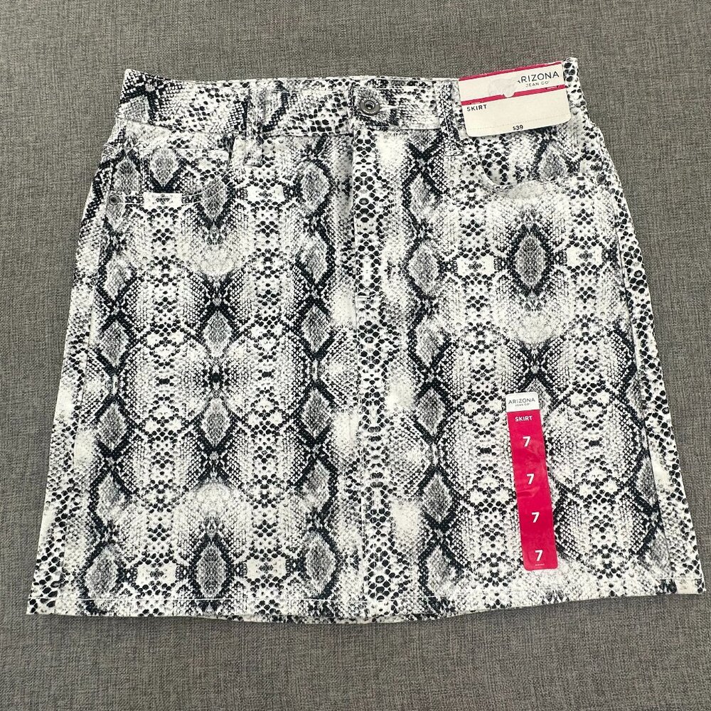 NEW! Arizona Jean Co Mini Skirt $39 Snake Print Black & White Cotton Blend Size7